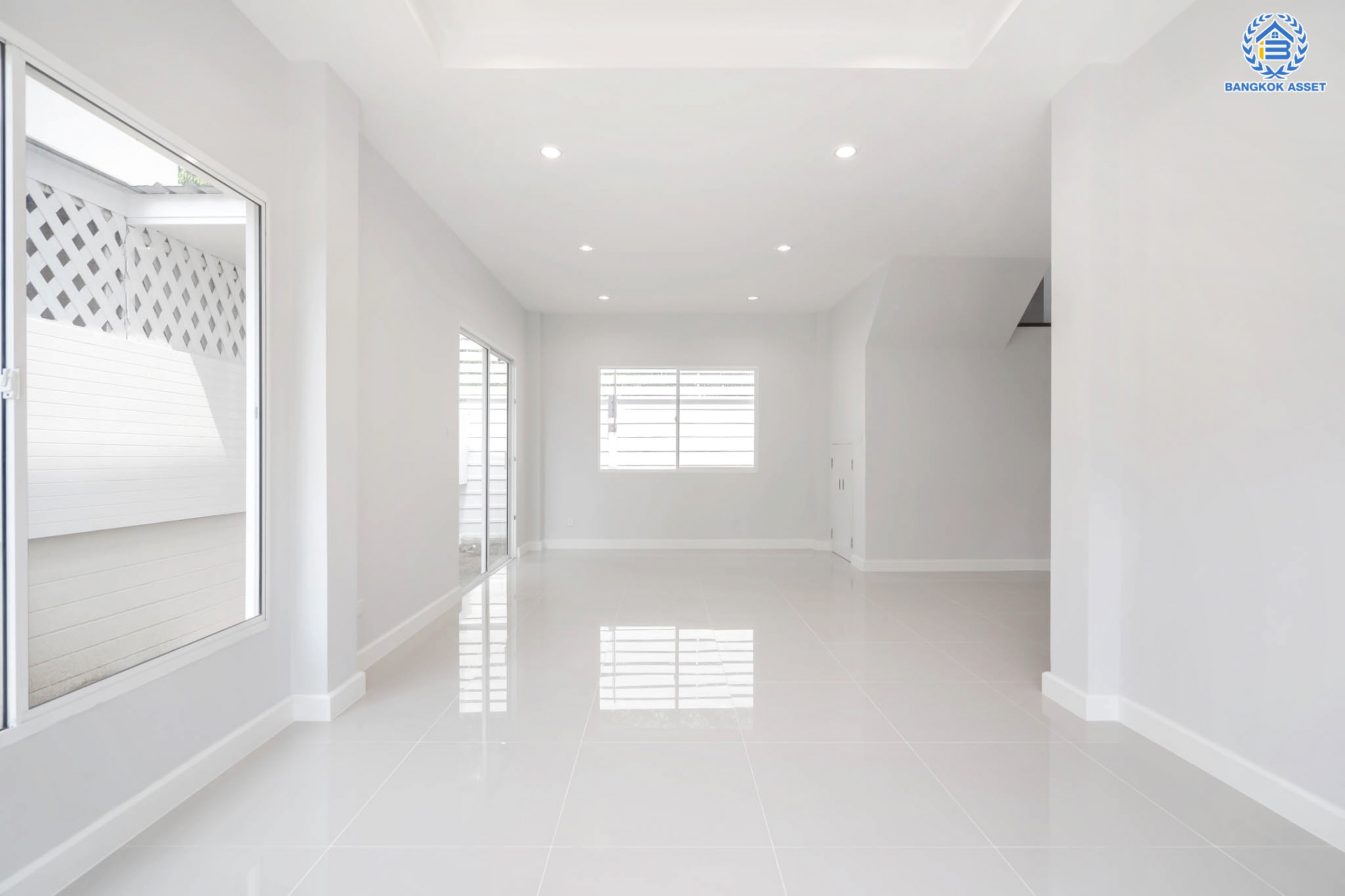 บ้านมือสองตกแต่งใหม่ ม.เดอะคลัสเตอร์วิลล์2 ราชพฤกษ์-พระราม5 เนื้อที่ 48.2 ตร.ว. ฟังก์ชัน 3 ห้องนอน 3 ห้องน้ำ 2 ที่จอดรถ บรรยากาศเงียบสงบ น่าอยู่ บนทำเลเดินทางสะดวก ใกล้ The Walk ,The Crystal SB และจุดขึ้นทางด่วน "ศรีรัช"